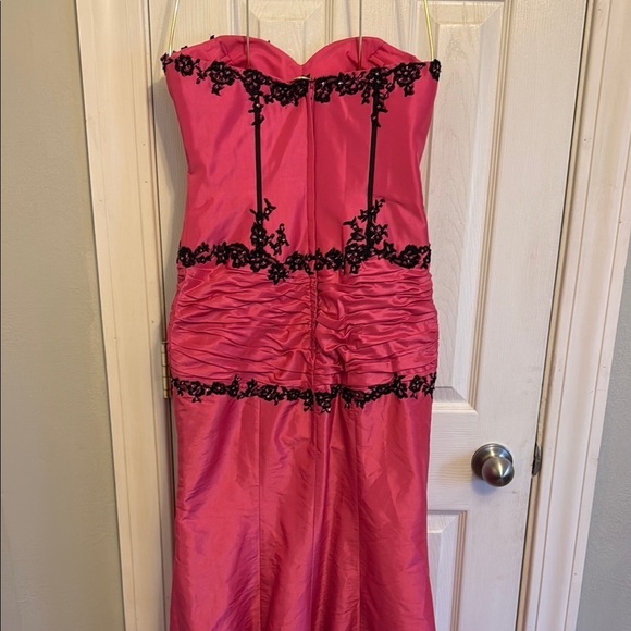 Pink Strapless Gown with Sweetheart Neckline - Picture 5 of 14